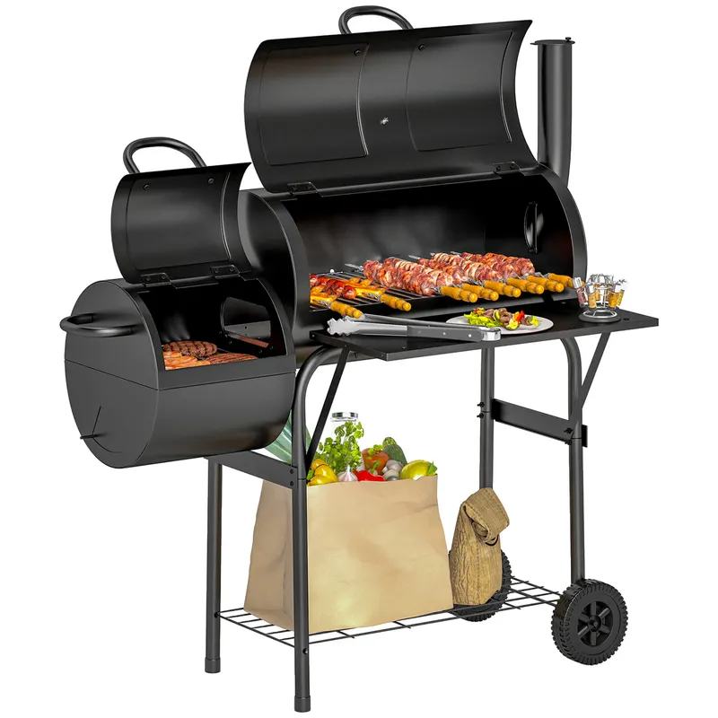 Ahumador offset Outsunny de barril 109 cm con chimenea y ruedas: con la comida hecha en la parrilla y la rejilla superior