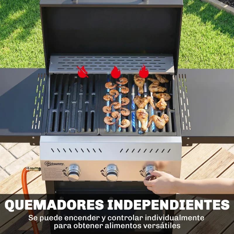 Barbacoa de gas Outsunny 3 quemadores 9 kW con tapa y termómetro: los tres quemadores encendidos con la comida haciéndose
