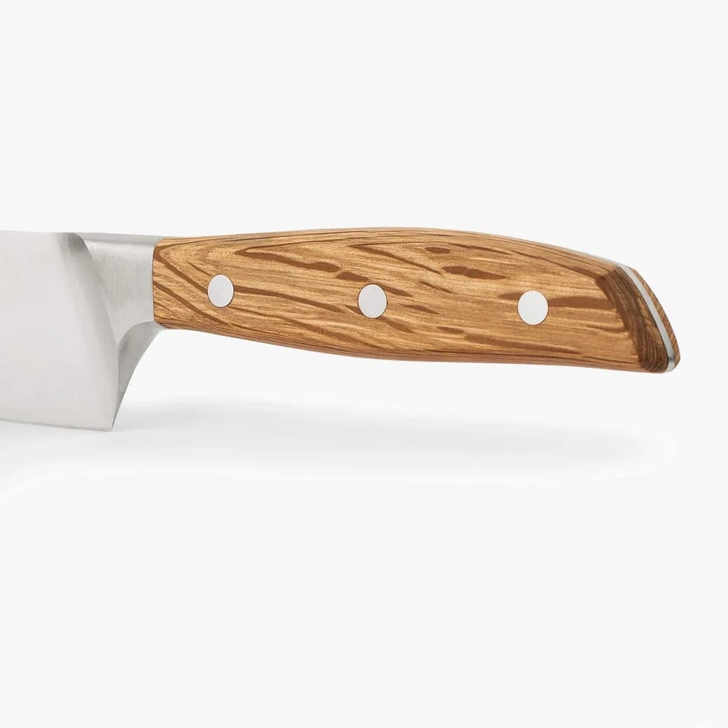 Cuchillo rocking santoku Arcos José Andrés 190 mm con mango de encina: detalle del mango y sus remaches de acero