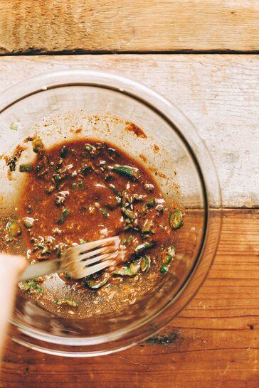 Adobo picante jamaicano para las berenjenas a la brasa